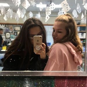 Meet your Posher, Deanna